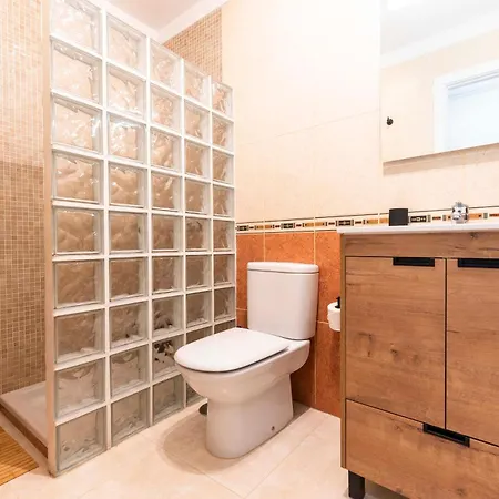 Appartamento Acogedor Apartamento De Dos Dormitorios A 50 Metros Del Mar Y A 5 Minutos Al Aeropuerto Tenerife Sur *