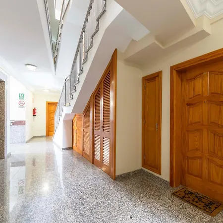 Appartamento Acogedor Apartamento De Dos Dormitorios A 50 Metros Del Mar Y A 5 Minutos Al Aeropuerto Tenerife Sur Los Abrigos