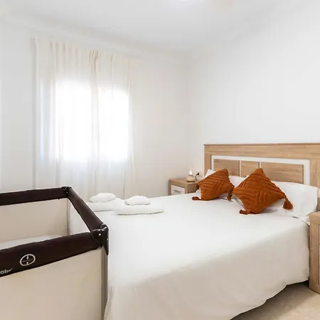 Acogedor Apartamento De Dos Dormitorios A 50 Metros Del Mar Y A 5 Minutos Al Aeropuerto Tenerife Sur
