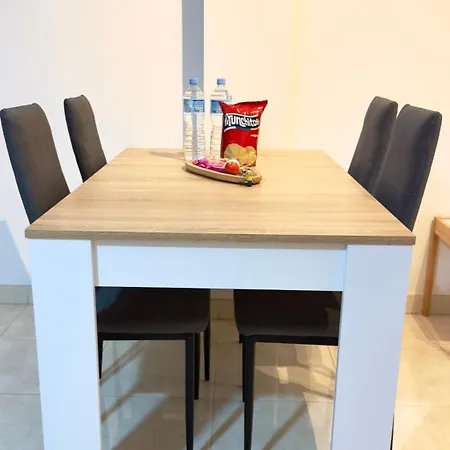 Acogedor Apartamento De Dos Dormitorios A 50 Metros Del Mar Y A 5 Minutos Al Aeropuerto Tenerife Sur * Los Abrigos